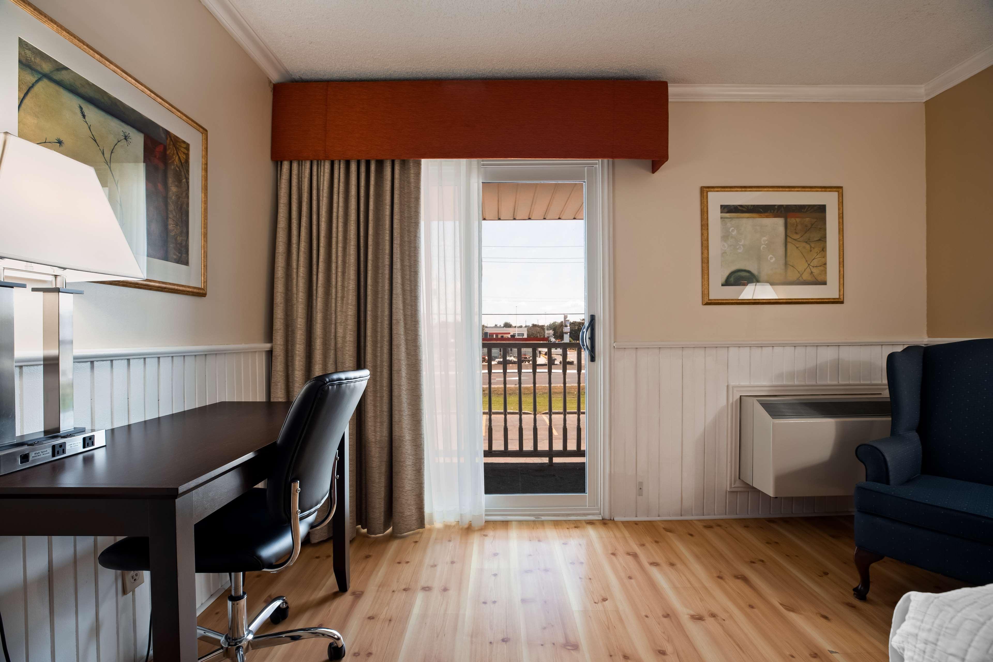 Best Western Smiths Falls Hotel Esterno foto