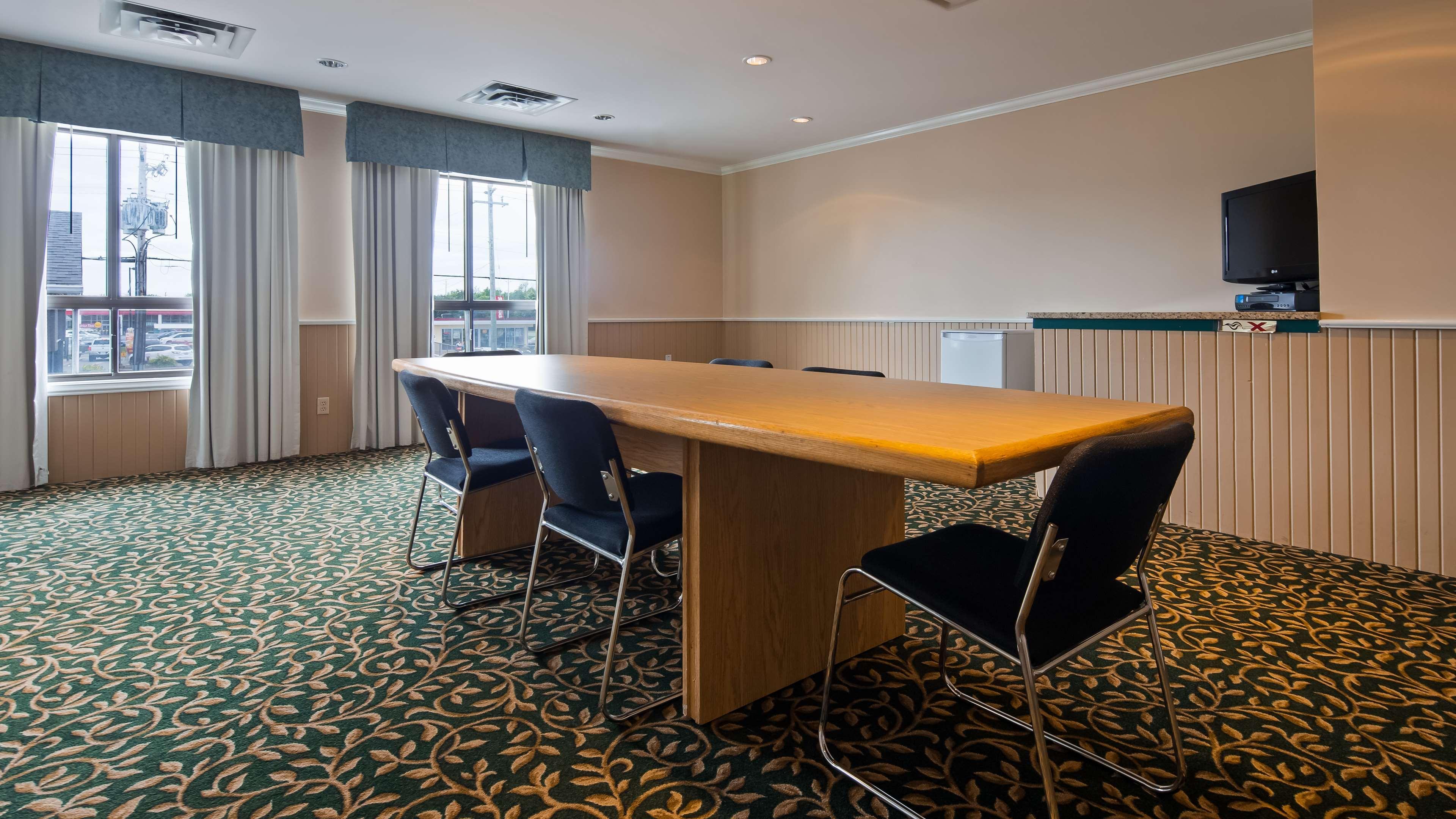 Best Western Smiths Falls Hotel Esterno foto