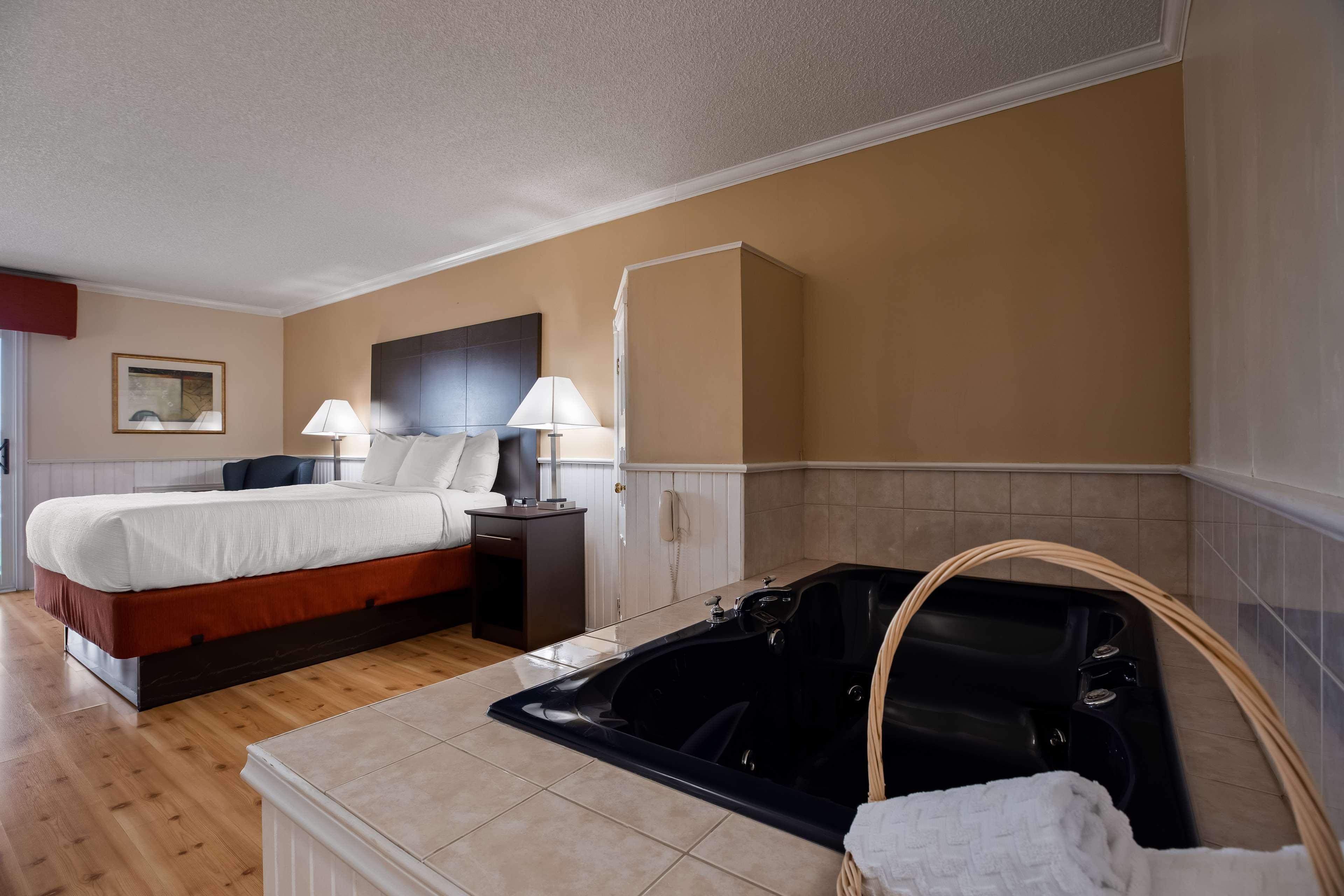 Best Western Smiths Falls Hotel Esterno foto