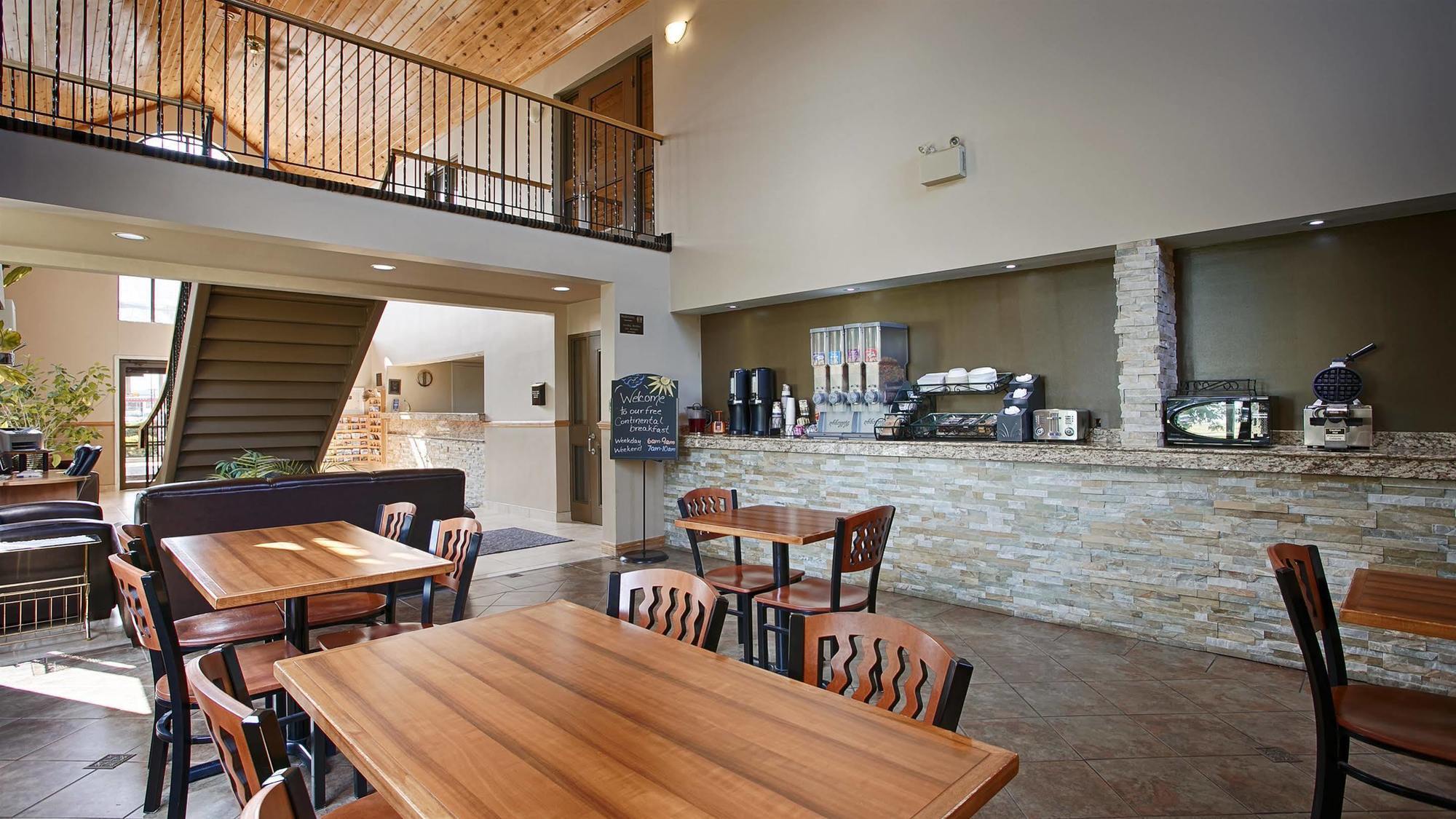 Best Western Smiths Falls Hotel Esterno foto